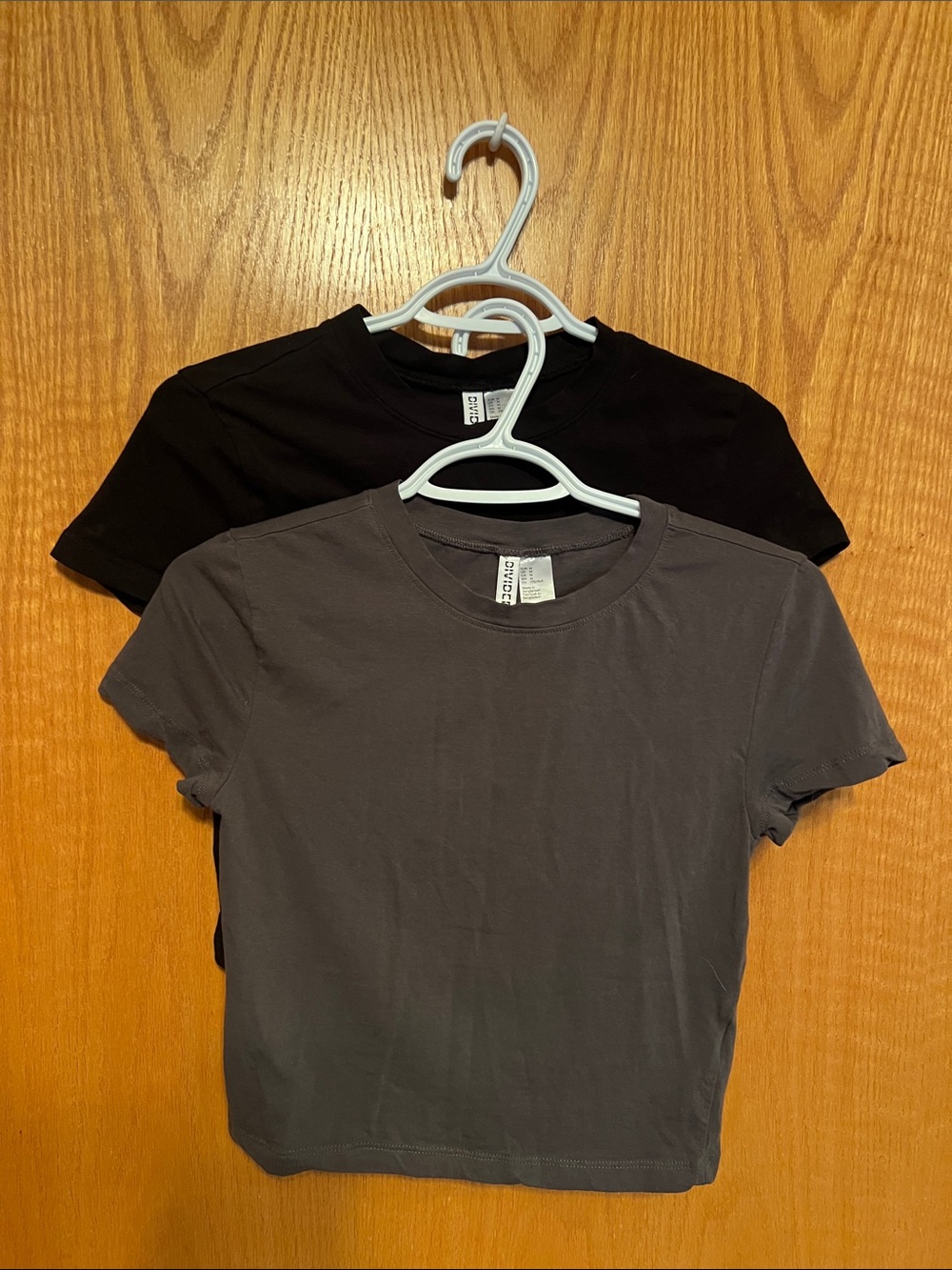 Divided Short Sleeve Tee Set - Black and Charcoal Gray